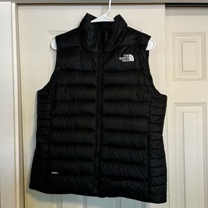 Like New Women’s The North Face Vest